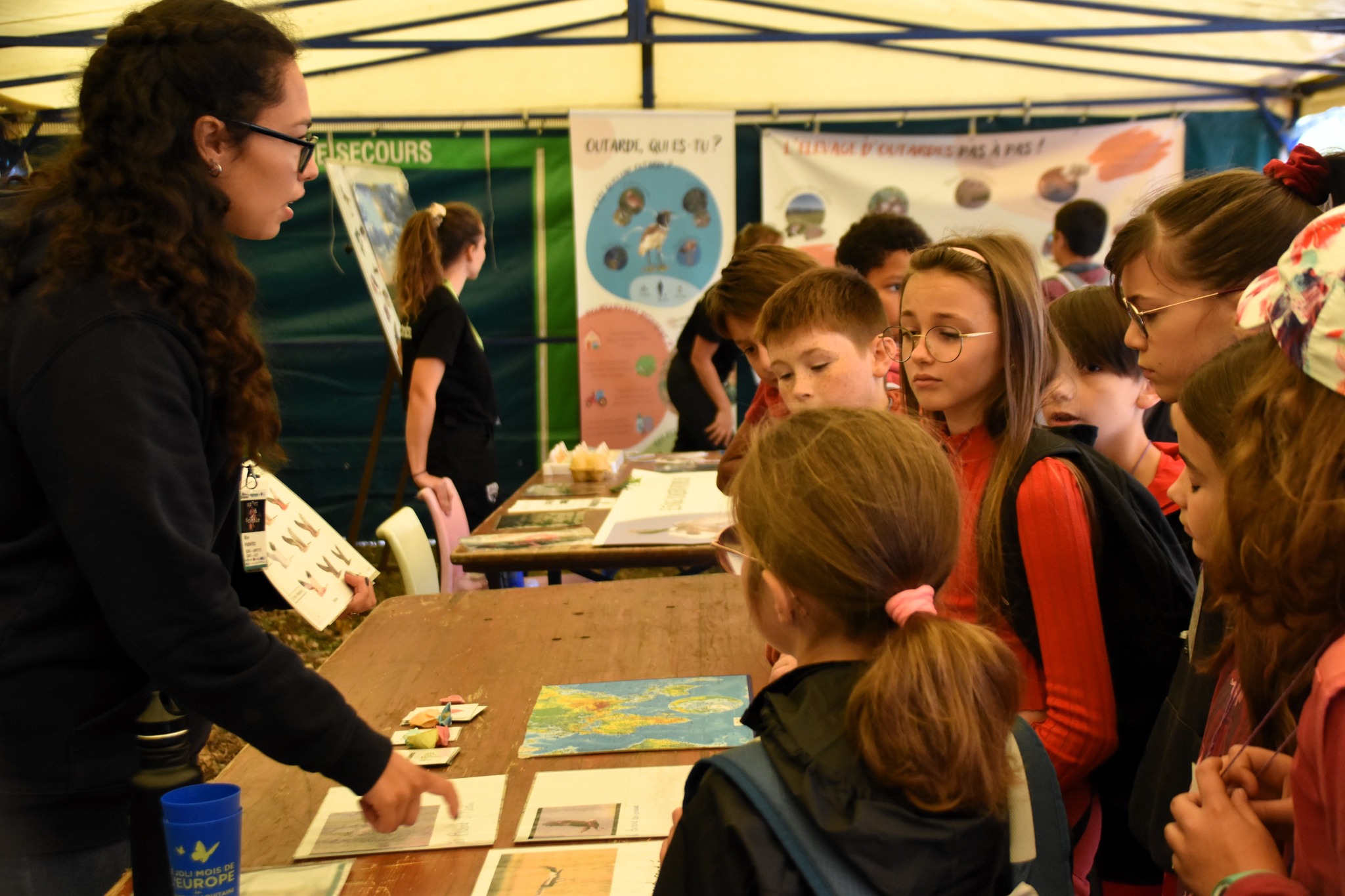 Près de 1000 visiteurs ont profité de la Fête de la science à Chizé, 600 élèves sont venus participer aux ateliers avec les scientifiques et les médiateurs